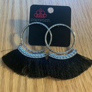 4 for $16 Paparazzi fringe earrings